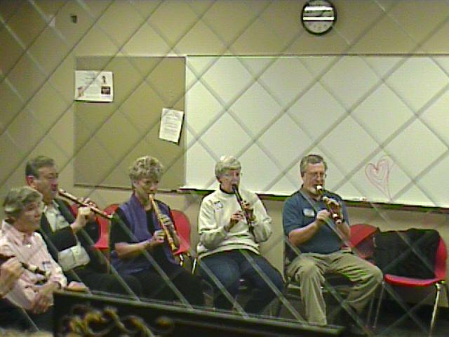 The technique class is concentrating on new skills. [Dallas Recorder Society workshop and concert with the Amsterdam Loeki Stardust Recorder Quartet - Dallas, TX, Feb. 28-29, 2004]